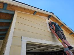 Siding Removal and Disposal in Holts Summit, MO